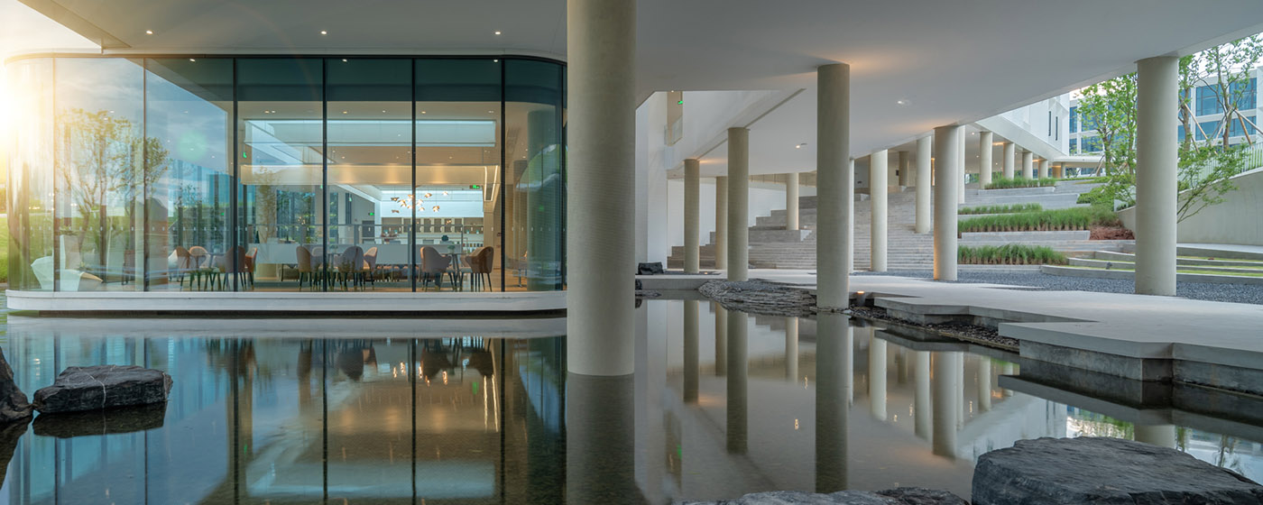 戶外活動(dòng)區(qū)