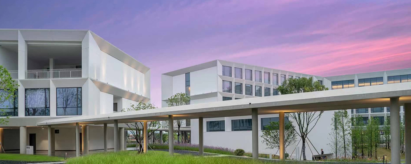 戶外活動(dòng)區(qū)