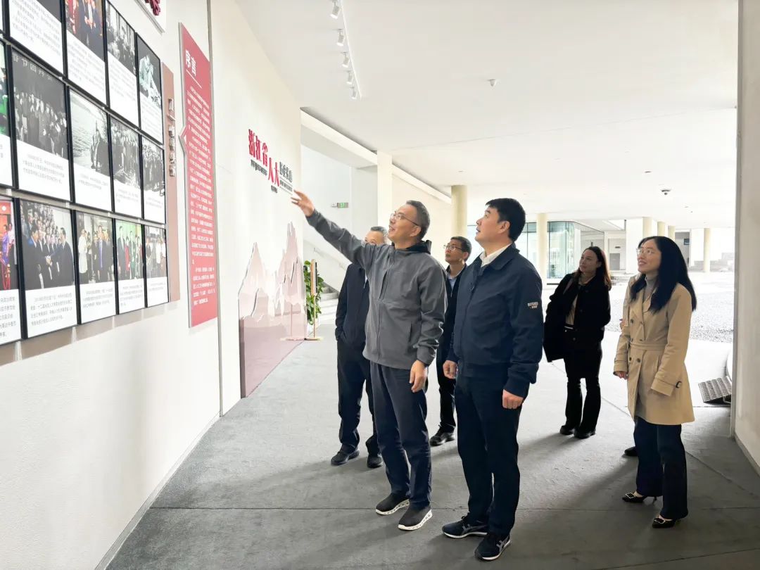 全國人大培訓(xùn)中心副主任張志強(qiáng)一行調(diào)研基地